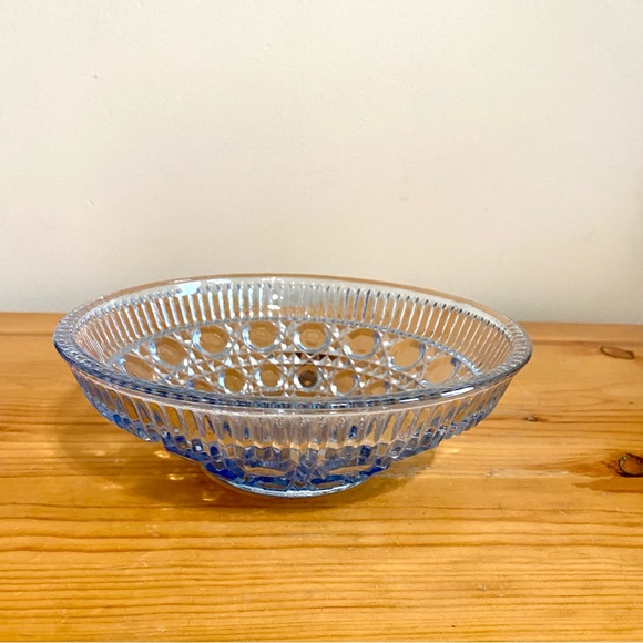 Vintage 70s Blue Glass Bowl Federal Glass Windsor Button and Cane 7.5” - Picture 4 of 7